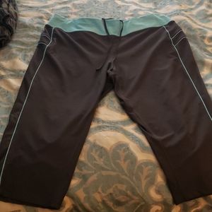 Xersion Capri Athletic Pants